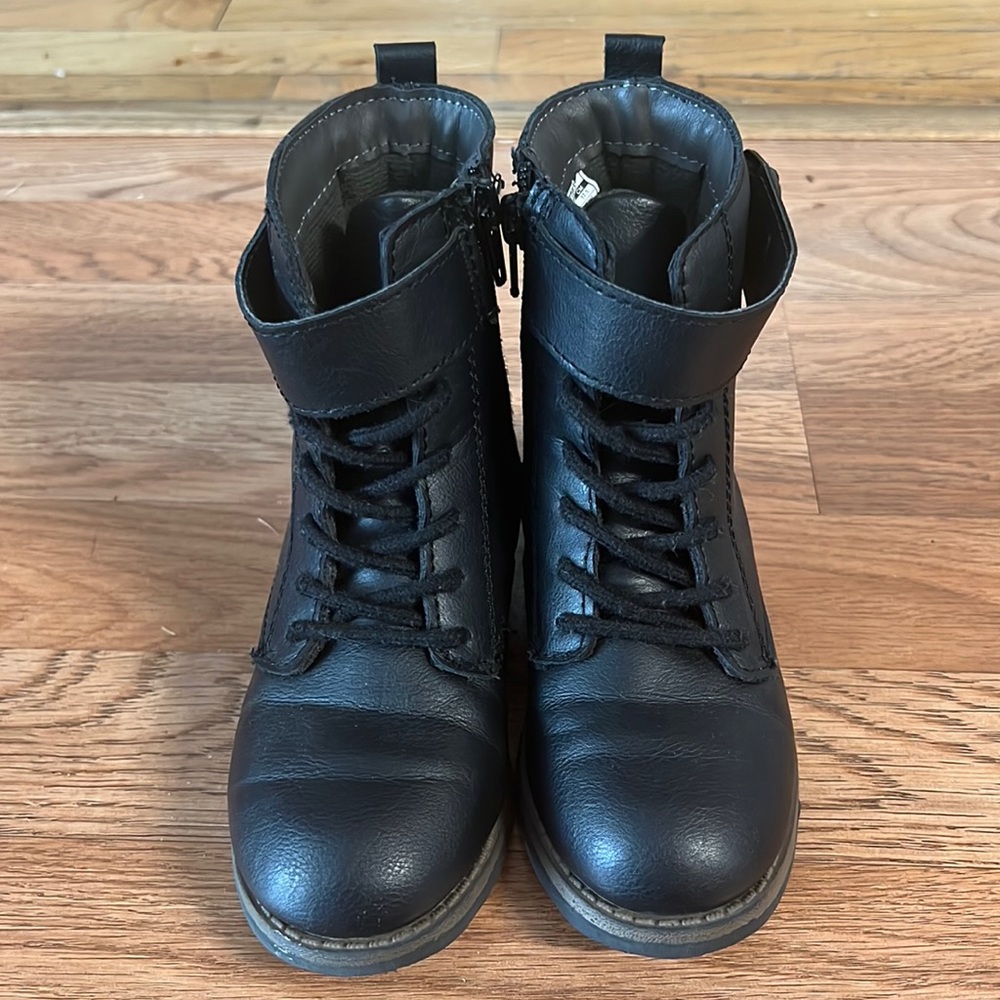 Black Carters combat boots Size 11